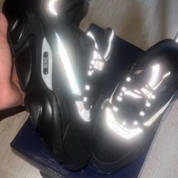 Dior B22s Size 9 Men