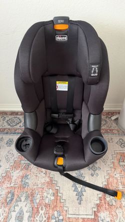Chicco Fit360 ClearTex Rotating Convertible Car seat