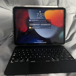 iPad With Smart Case And Apple Pencil (4th Gen)