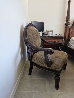 Ashley Furniture 2 Side Chairs