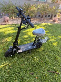 Electric scooter