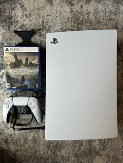 Sony PlayStation 5 (Like New with Hogwarts Game)