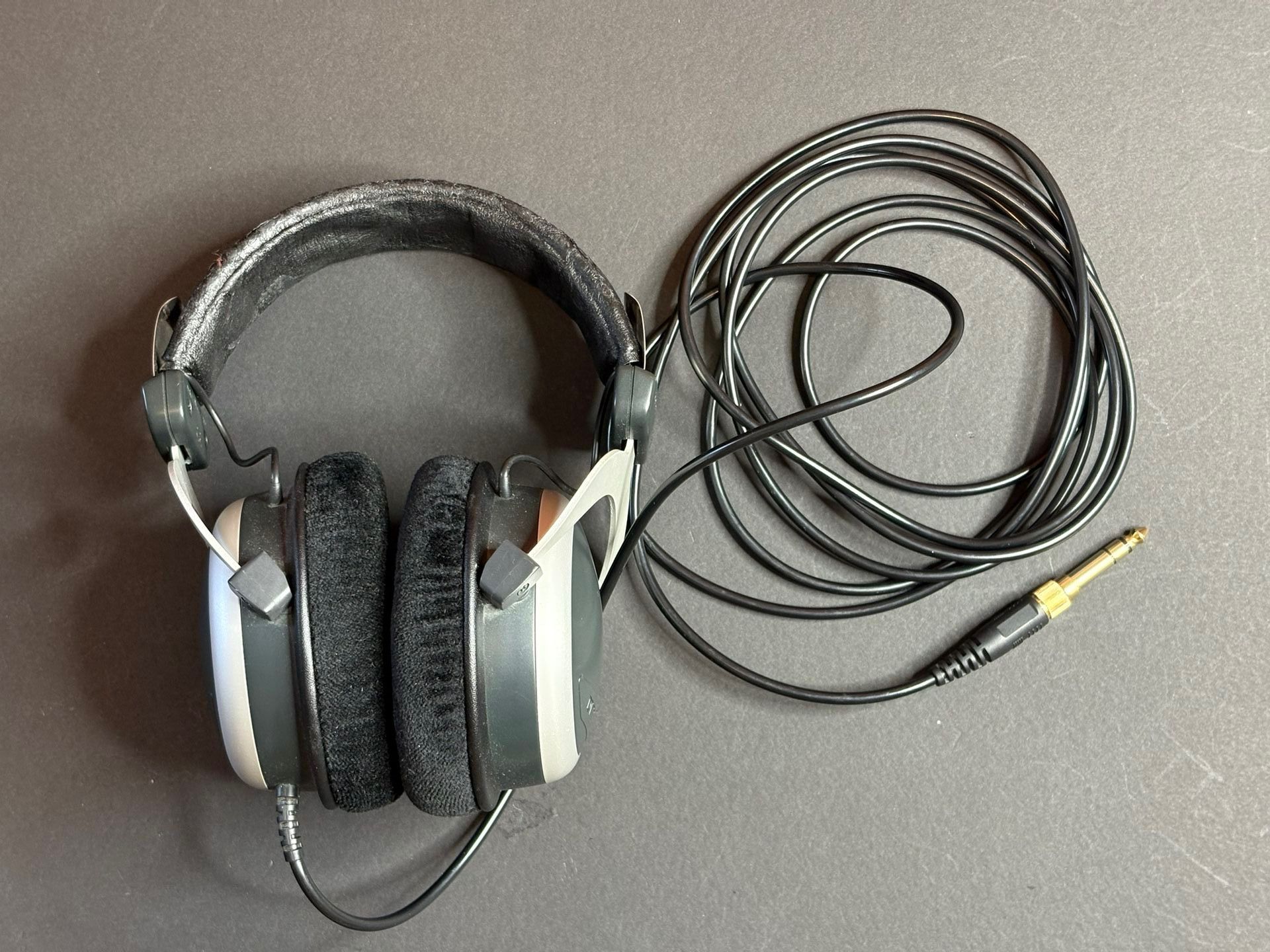 Beyerdynamic DT770 Headphones