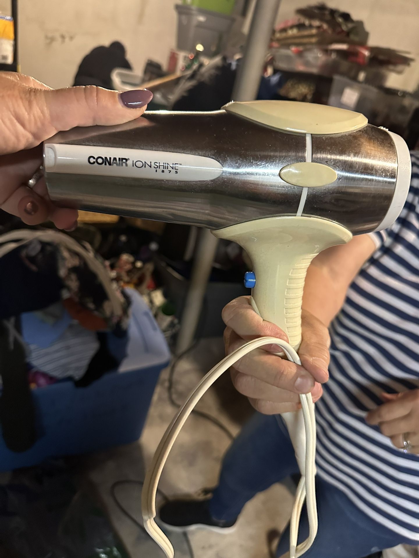 Contain Blow Dryer