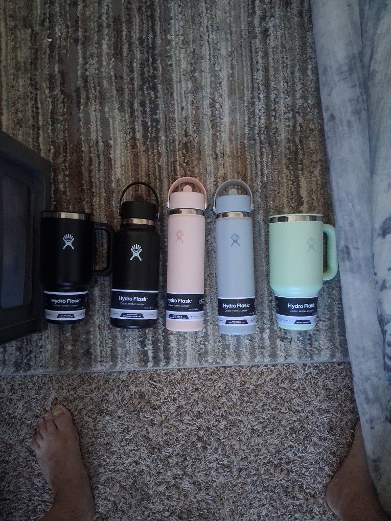 Hydro FLASK CONTAINERS
