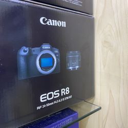 Canon R8 Kit