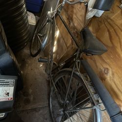 Old Antique Schwinn Bike 