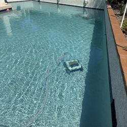 Polaris VRX iQ+ Robotic Pool Cleaner (iAquaLink, 4WD)