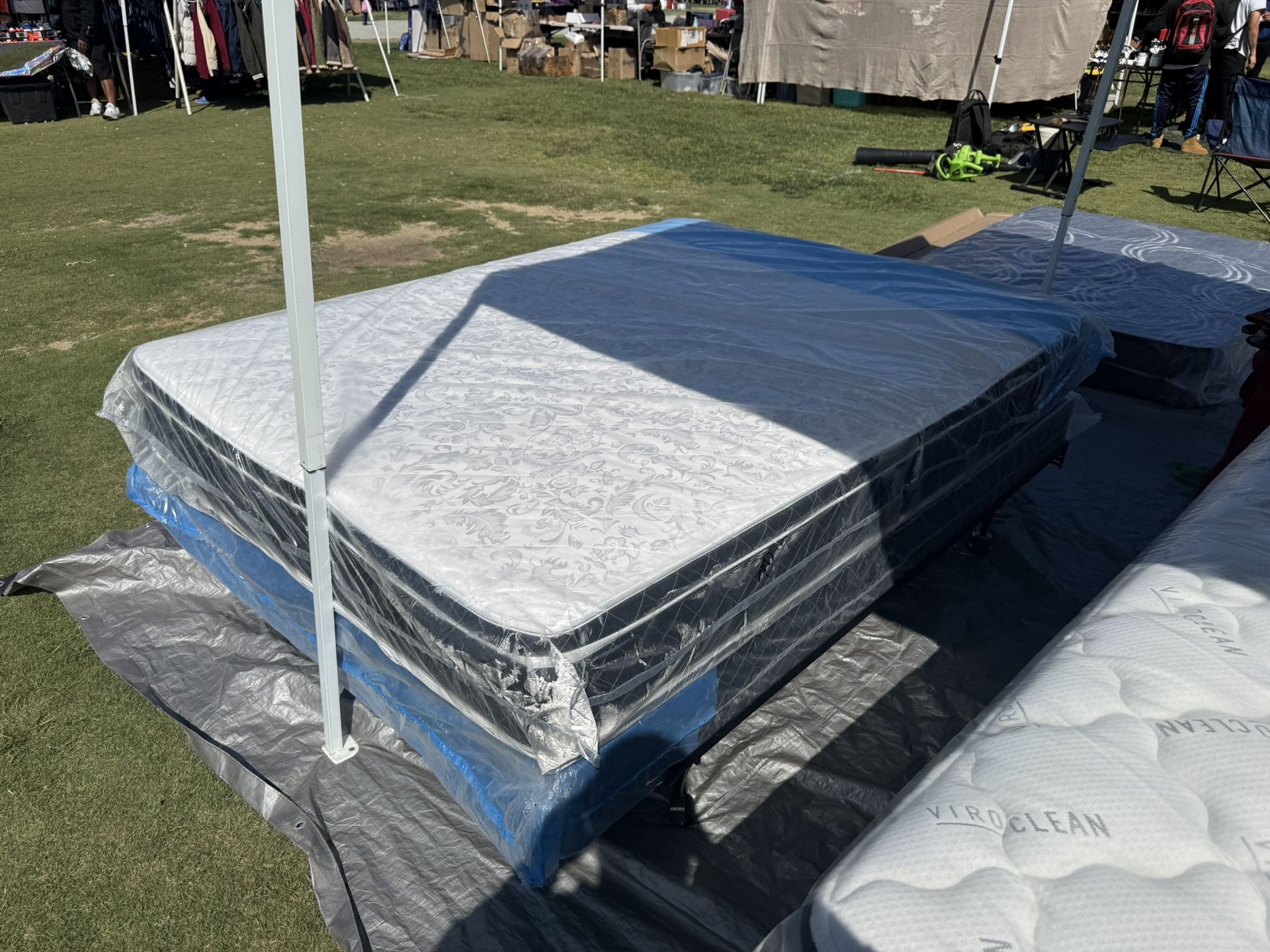 ๐๏ธ Queen Euro Top Mattress โ Comfort & Value!