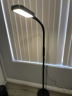 LED FLOOR LAMP