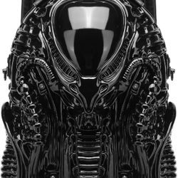Black 3D Xenomorph Alien Shaped Backpack. Perfect for Halloween!🎃 👽