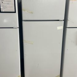 GE REFRIGERATOR 