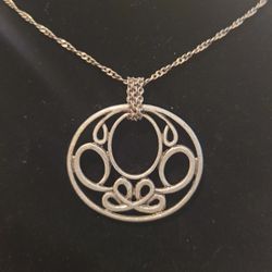 Contemporary Ornate Sterling Silver Oval Pendant 1.5" With Sterling Twisted Chain 23" Necklace Rare F8