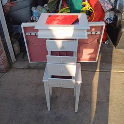  retro jewelry cabinet w mirror 