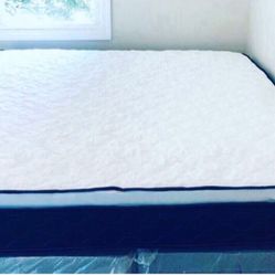 Set King Size Pillow Top 13”Brand New Delivery Available 