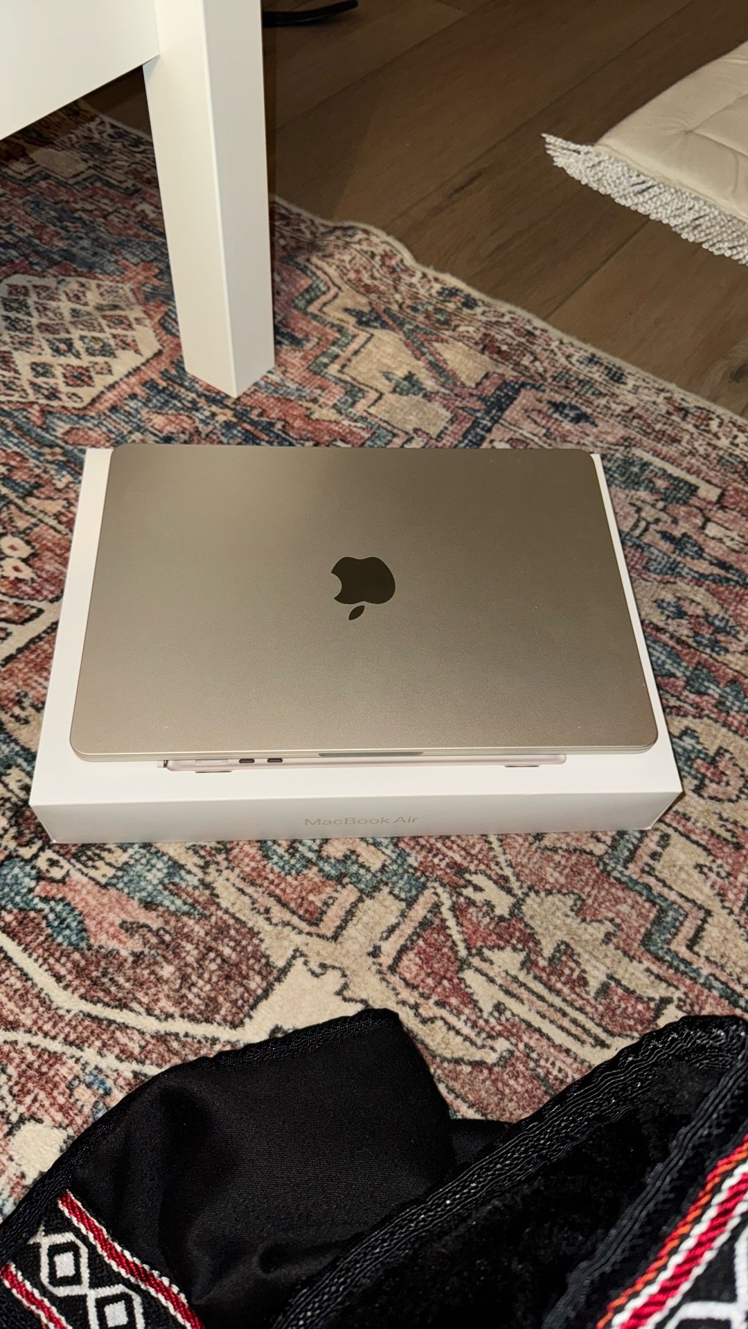Brand NEW untouched MacBook Air With Box And Charger With Arabic Keyboard