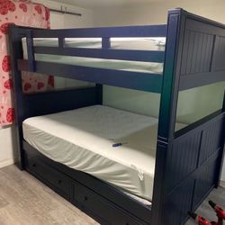 Full Size Bed 
