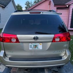 2005 Toyota Sienna