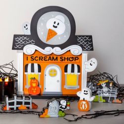 Halloween I Scream Shop Wooden Decor Set