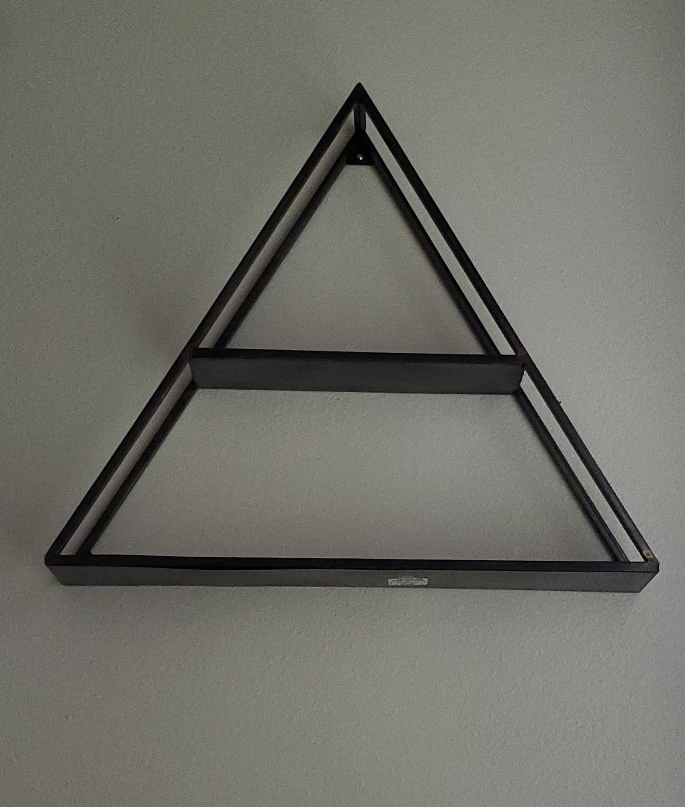 2 Metal triangle wall shelves