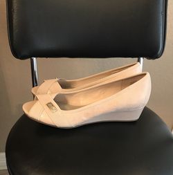 Anne Klein wedge new size 8.5