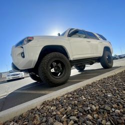 4RUNNER  3.5” Suspension Lift Kit With Installation. 