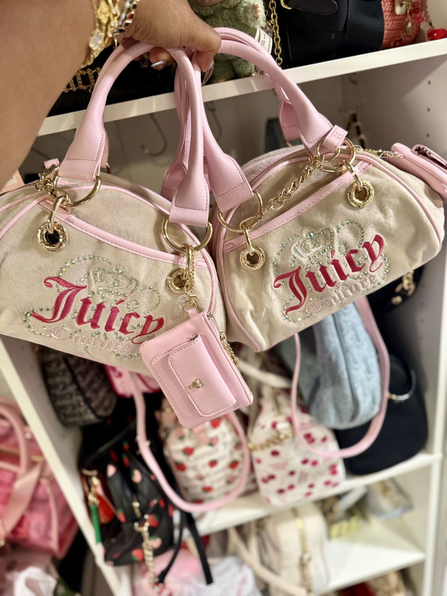 JUICY IN PINK AND CREAM SHOULDER AND CROSSBODY BAG