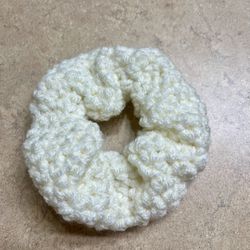 Crochet White Hair Scrunchie 