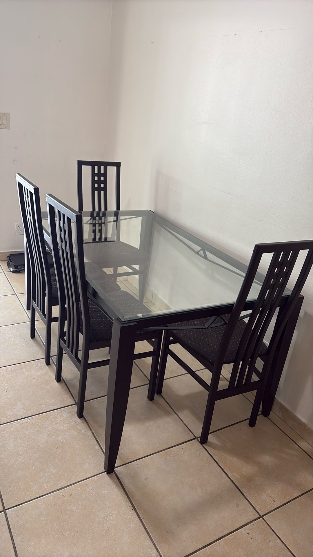 Glass And Black Dining Room Table And 4 Chairs