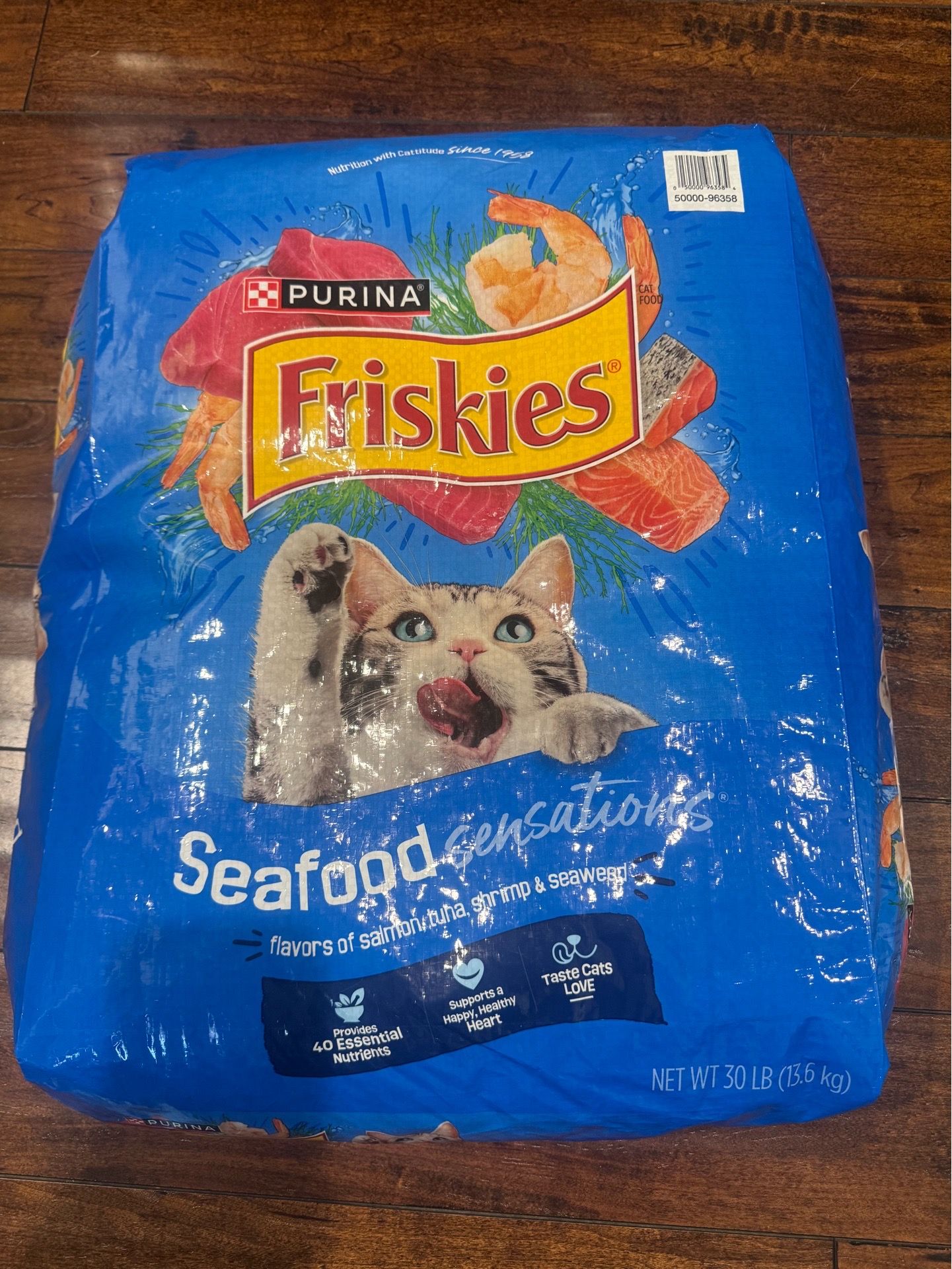 Purina Friskies Seafood Sensations Dry Cat Food - 30 lb Bag - Brand New **Description:** Up for sale is a brand new, factory-sealed bag of