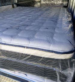 Brand new ,E King,Cal King,Queen,Full And Twin Size Pillow Top Mattress And Box Spring,Prices Are Between $160-$350