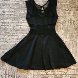 Auditions Fashion Mesh Block Black Women's Small A-line Dress