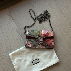 Gucci Dionysus Super Mini Bag in GG Supreme Canvas with Blooms Print