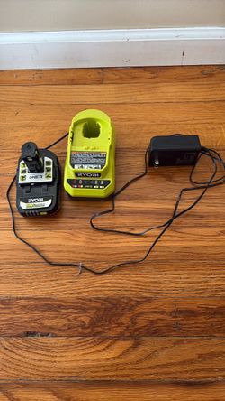2 AH Ryobi 18V Battery and Charger Set