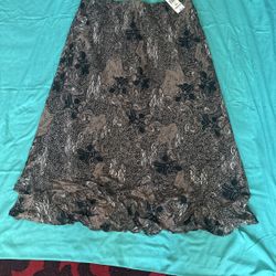 NEW  Skirt  size 18W