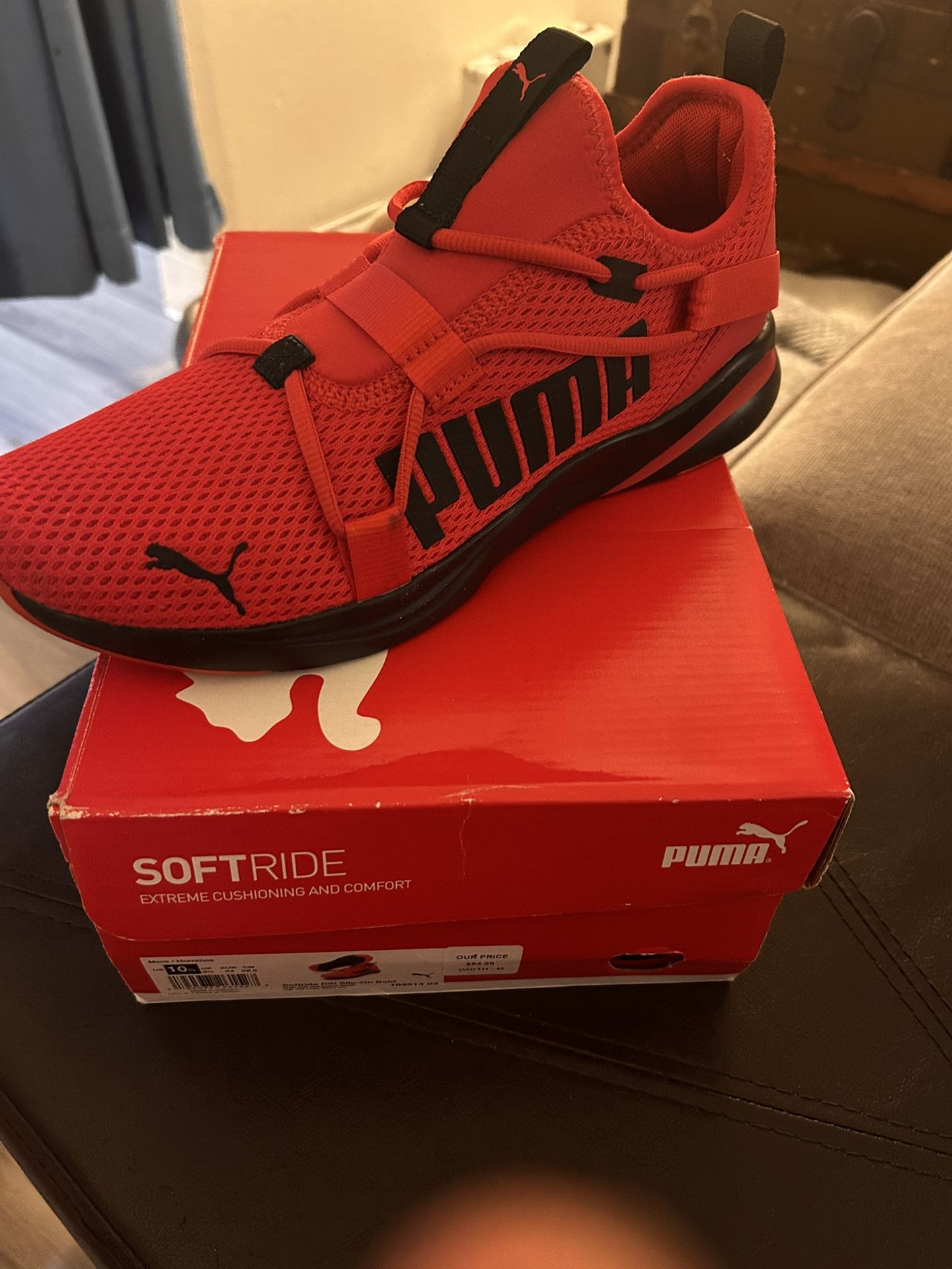 Men’s High-Risk Red & Black PUMAS. 10.5