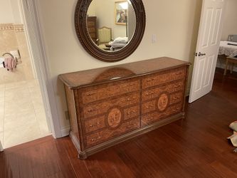 Premium Italian 8 Drawer Dresser