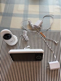 VTech Baby Monitor, No WiFi– 5" Color Screen, 12-Hour Battery, Night Vision, Temperature Sensor, 2-Way Talk, Lullabies, 1000ft Range | VM350