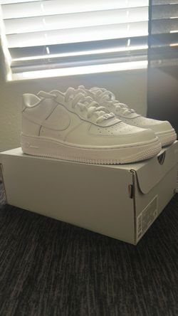 Nike Air Force 1 Low White size 7y