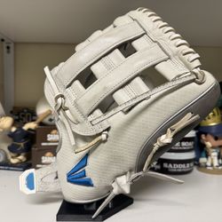 Easton Ghost Tournament Elite 11.75” - almost new