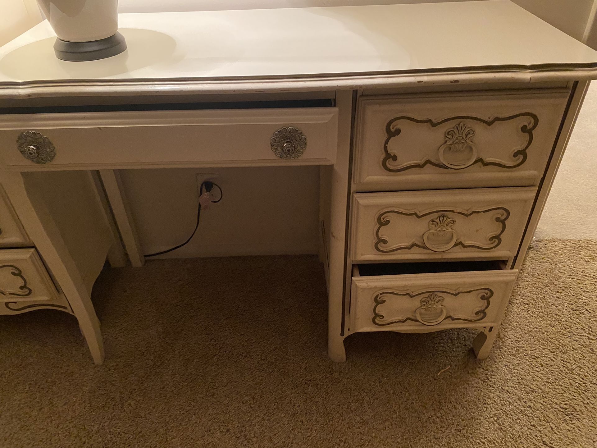 Free Dressers And Desk
