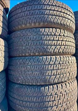 275 70 18 Michelin tires Con 80% de Vida Las 4