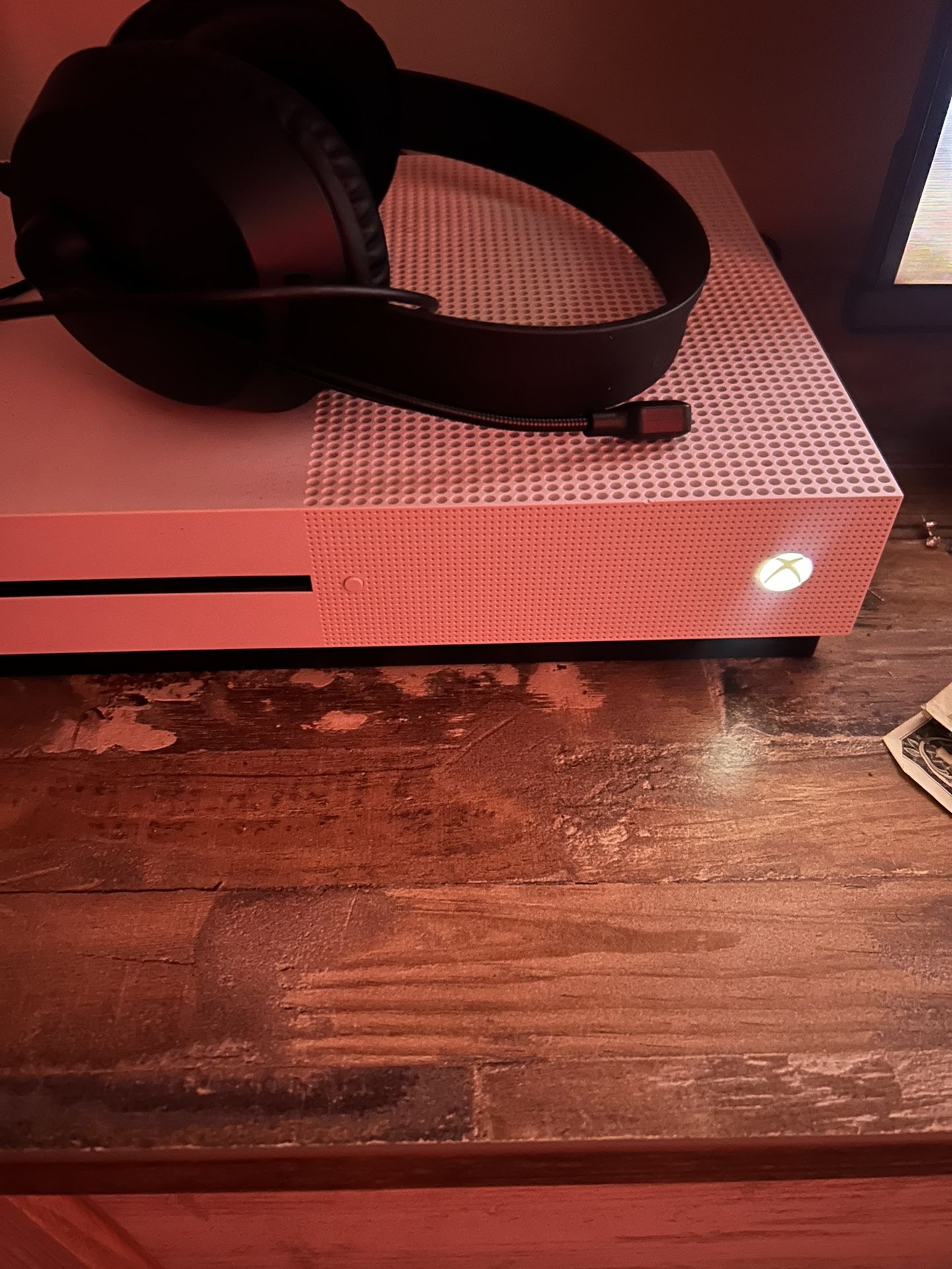Xbox One S