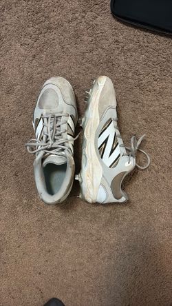 New Balance Men's Fresh Foam X 3000 V7 baseball cleats