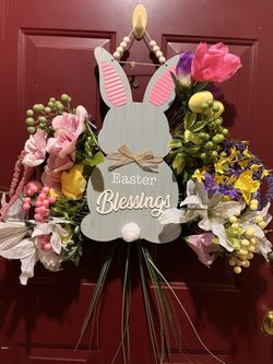Easter Door Centerpiece