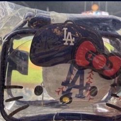 Hello Kitty Dodgers Cross Over Bag Sga 2025