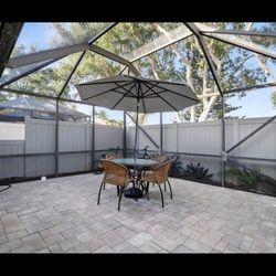 Outdoor Patio Set – Table with 4 Chairs & Umbrella