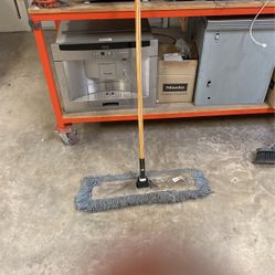 Dust Mop +old And New Head 