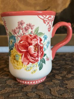Pioneer Woman Fancy Flourish Mug 1