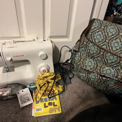 Sewing Machine + accessories 
